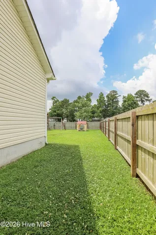 223 Holly Grove Court E Jacksonville NC 28540