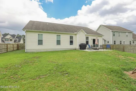 223 Holly Grove Court E Jacksonville NC 28540