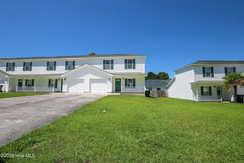 315 Winners Circle S Jacksonville NC 28546
