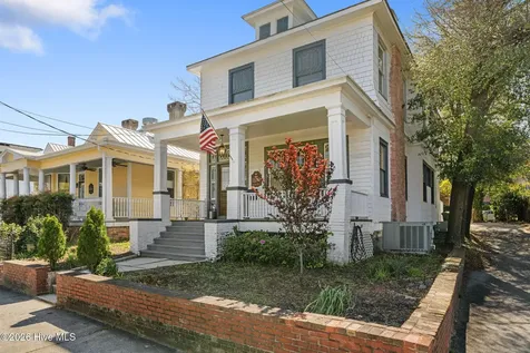 308 Dock Street Wilmington NC 28401