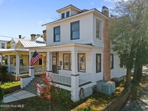 308 Dock Street Wilmington NC 28401
