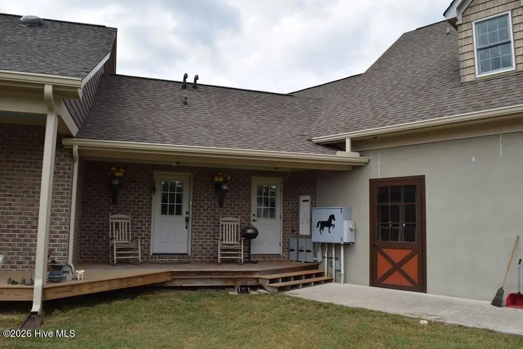 245 Blue Valley Road Vass NC 28394