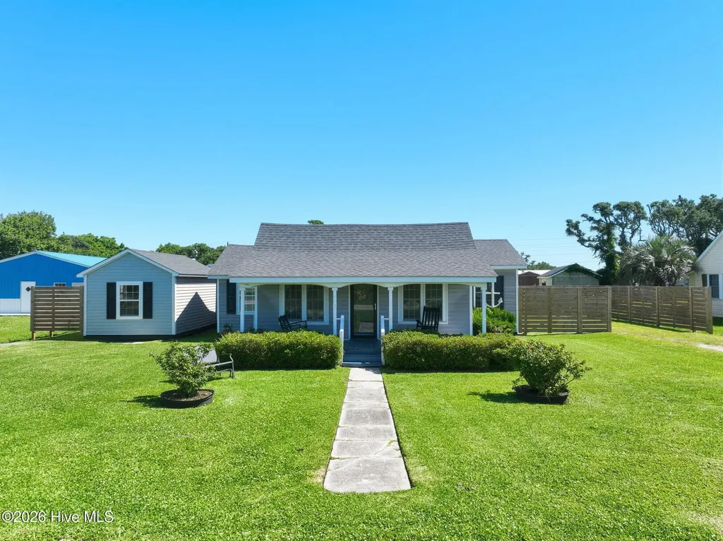 899 Island Road Harkers Island NC 28531