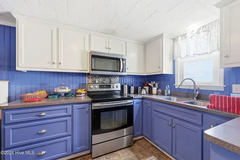 899 Island Road Harkers Island NC 28531