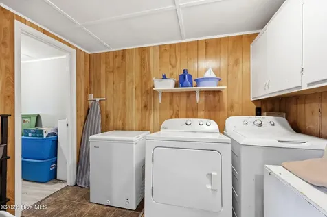 899 Island Road Harkers Island NC 28531