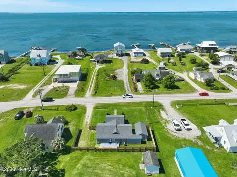 899 Island Road Harkers Island NC 28531