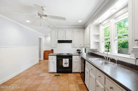 4129 Lake Avenue Wilmington NC 28403