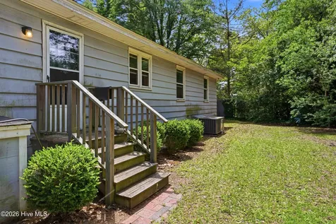 4129 Lake Avenue Wilmington NC 28403