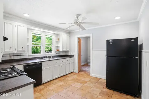 4129 Lake Avenue Wilmington NC 28403