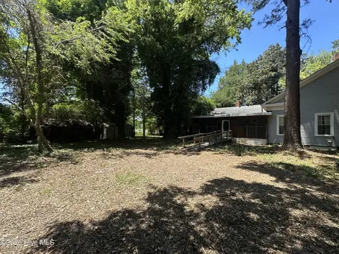 13140 W 74 Highway Laurinburg NC 28352