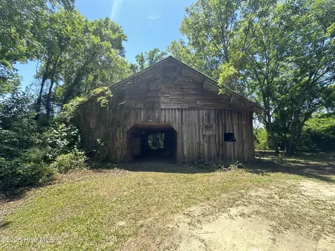 13140 W 74 Highway Laurinburg NC 28352