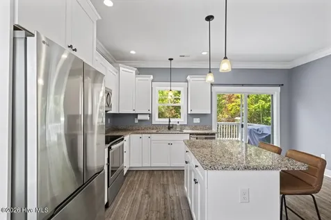205 Bangor Court Hubert NC 28539