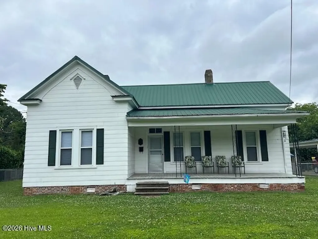 115 E Station Street Mount Olive NC 28365