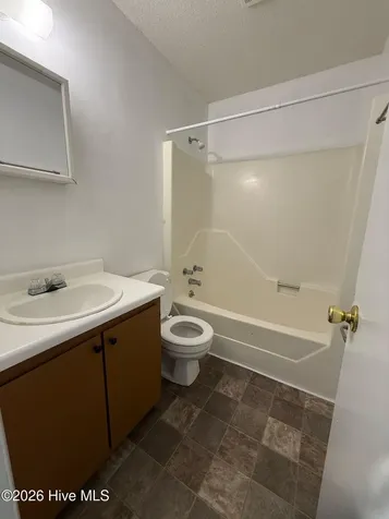 136 Village Court Jacksonville NC 28546