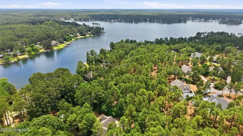 128 Vanore Road West End NC 27376
