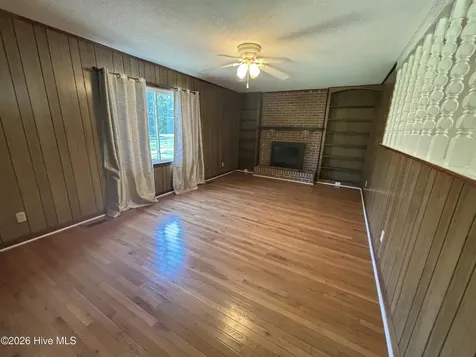 415 S Mcneil Street Burgaw NC 28425