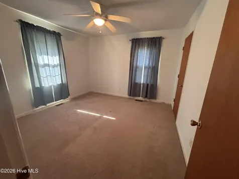 415 S Mcneil Street Burgaw NC 28425