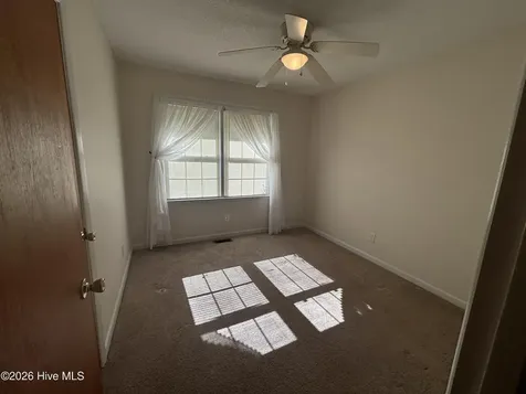 415 S Mcneil Street Burgaw NC 28425
