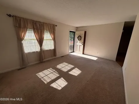 415 S Mcneil Street Burgaw NC 28425
