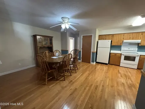 415 S Mcneil Street Burgaw NC 28425