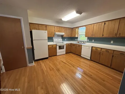 415 S Mcneil Street Burgaw NC 28425