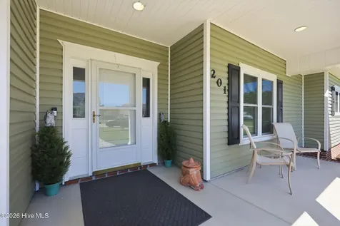 201 Brant Court Swansboro NC 28584