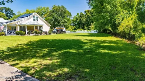 504 Church Street Oriental NC 28571