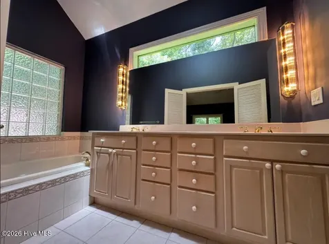 107 Canvasback Point Hampstead NC 28443