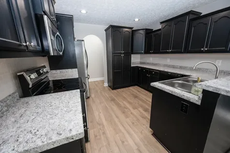 202 Croatan Woods Drive New Bern NC 28562