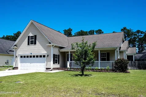 202 Croatan Woods Drive New Bern NC 28562