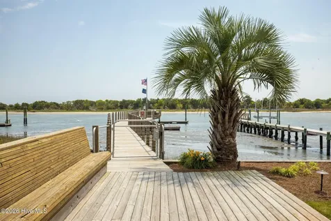 236 Leonda Drive Beaufort NC 28516