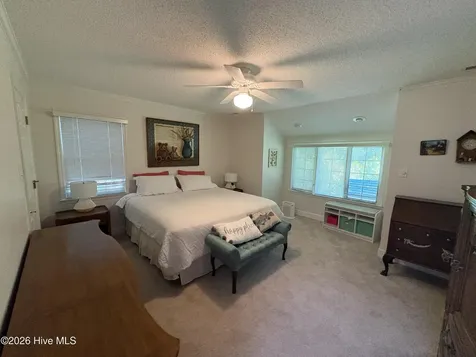 901 Firefly Court New Bern NC 28560
