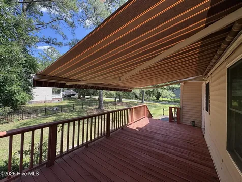 901 Firefly Court New Bern NC 28560