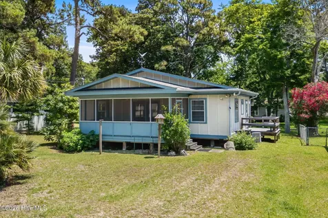 504 36th Avenue S North Myrtle Beach SC 29582