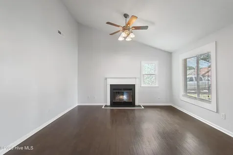 6301 Spicewood Street Wilmington NC 28405