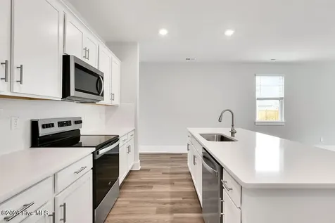 454 Driftwood Drive Richlands NC 28574