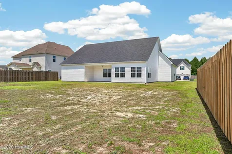 592 Appalachian Trail S Jacksonville NC 28546