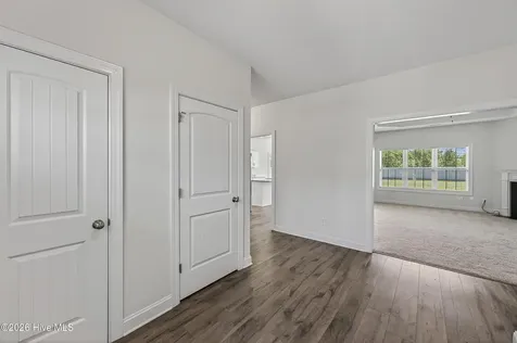 592 Appalachian Trail S Jacksonville NC 28546