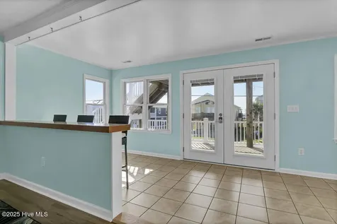 1207 N Topsail Drive Surf City NC 28445