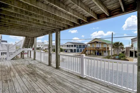 1207 N Topsail Drive Surf City NC 28445
