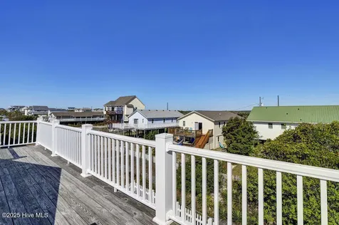 1207 N Topsail Drive Surf City NC 28445