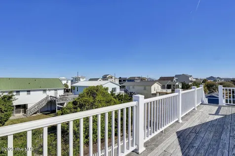 1207 N Topsail Drive Surf City NC 28445