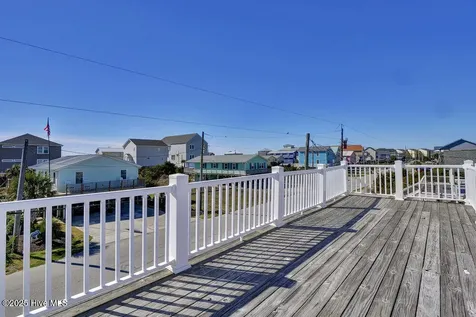 1207 N Topsail Drive Surf City NC 28445