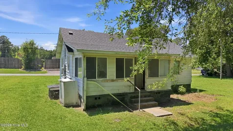 5854 E Main Street Bailey NC 27807