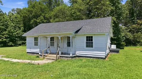 5854 E Main Street Bailey NC 27807