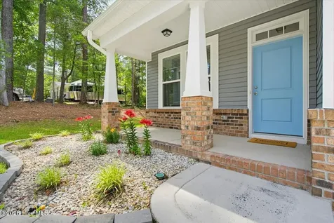 598 E L Ives Drive Aberdeen NC 28315