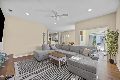 130 Azalea Drive Hampstead NC 28443