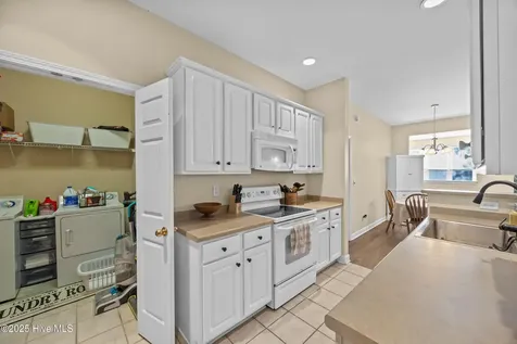 130 Azalea Drive Hampstead NC 28443