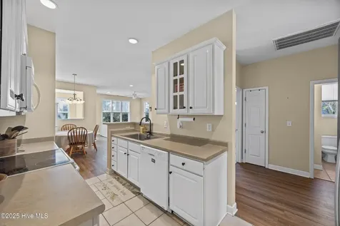 130 Azalea Drive Hampstead NC 28443