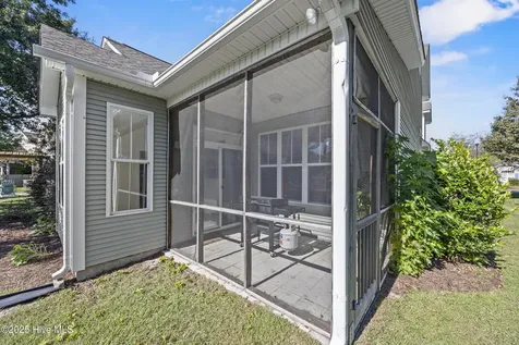 130 Azalea Drive Hampstead NC 28443